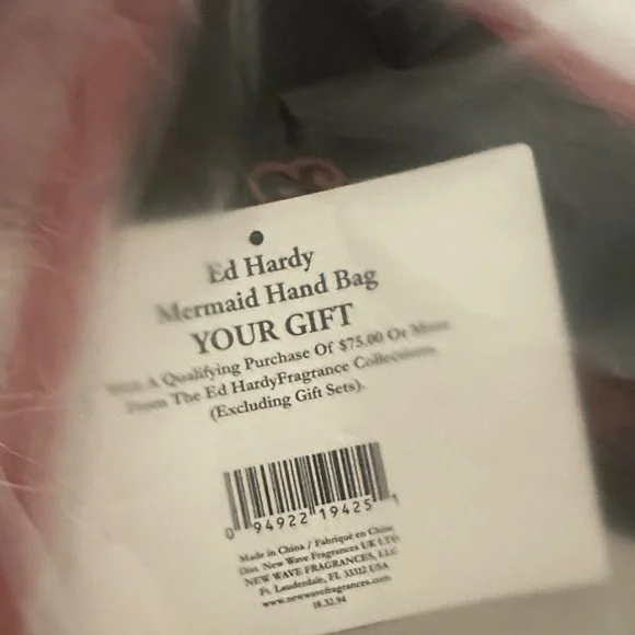 Ed Hardy Black and Red Tote Bag - Picture 9 of 10